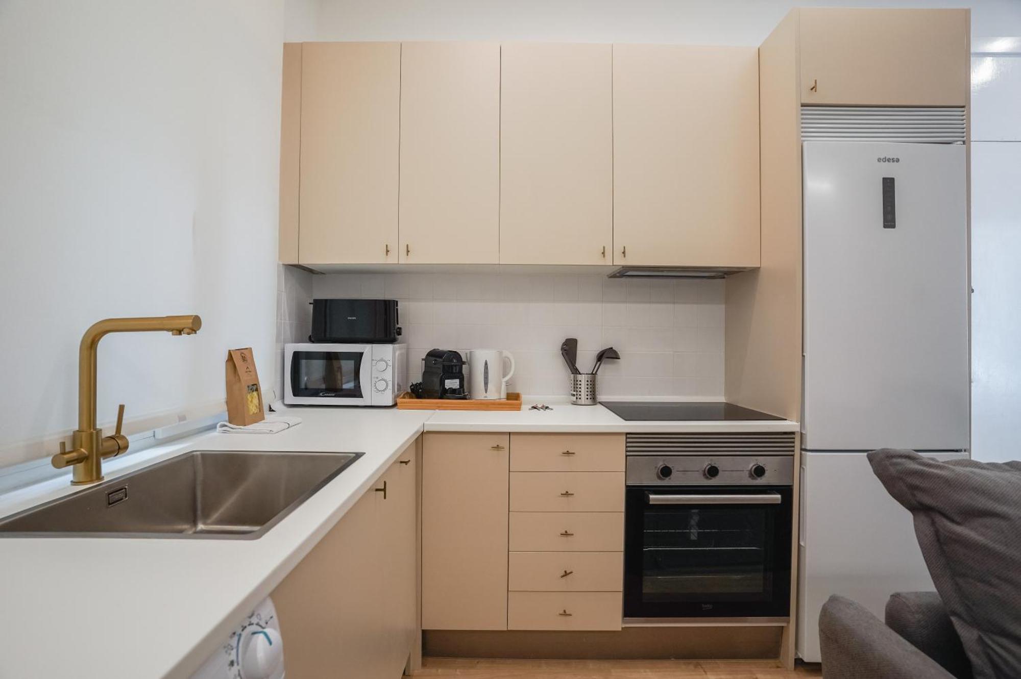 Cozy And Modern-1Bedroom 1Bathroom-Delicias Madrid Buitenkant foto