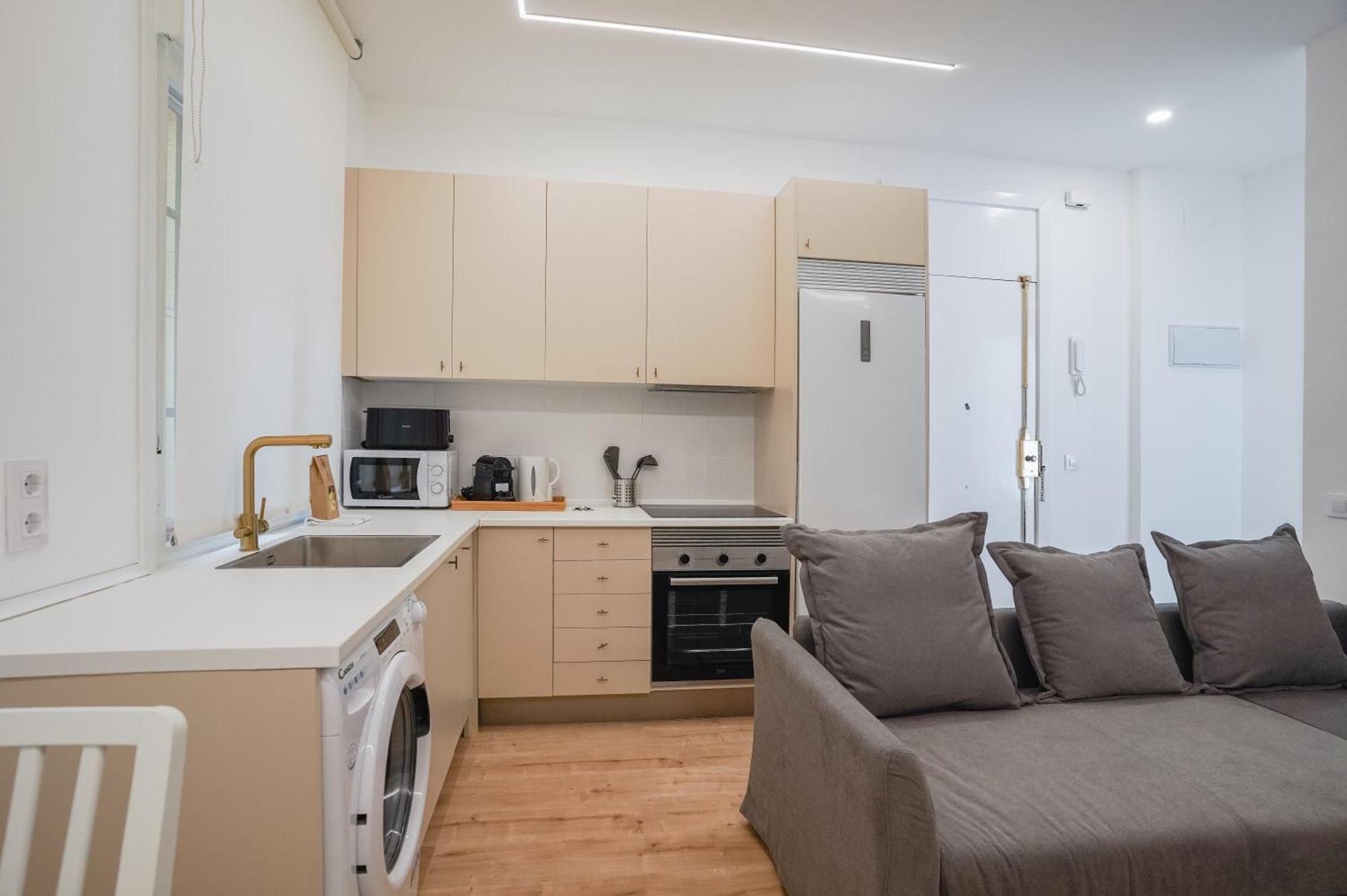 Cozy And Modern-1Bedroom 1Bathroom-Delicias Madrid Buitenkant foto