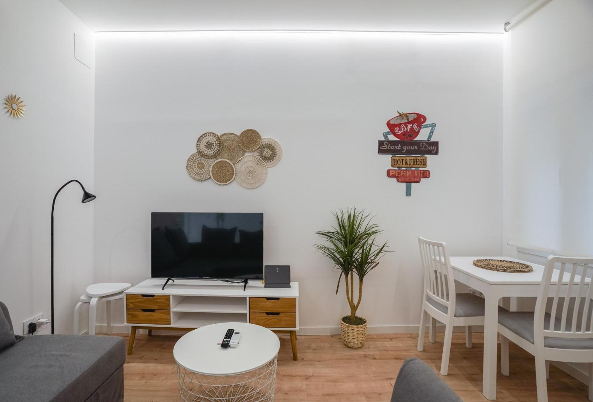 Cozy And Modern-1Bedroom 1Bathroom-Delicias Madrid Buitenkant foto